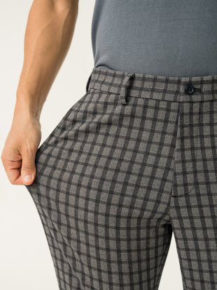 Stretch feature of crow black checks slim fit power stretch pant at Pant Project