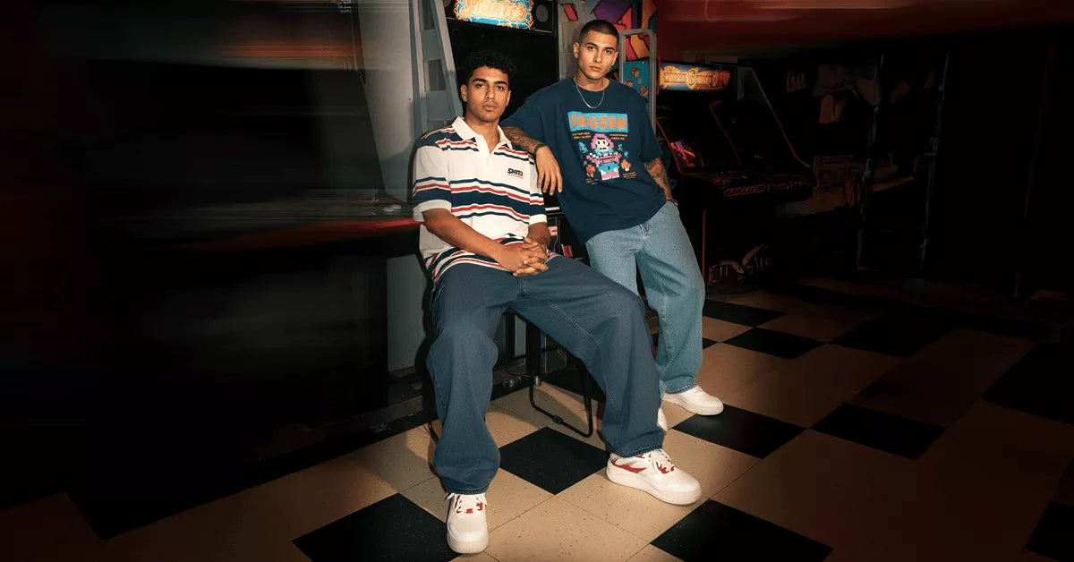 How To Style Oversized T-shirts With Baggy Jeans