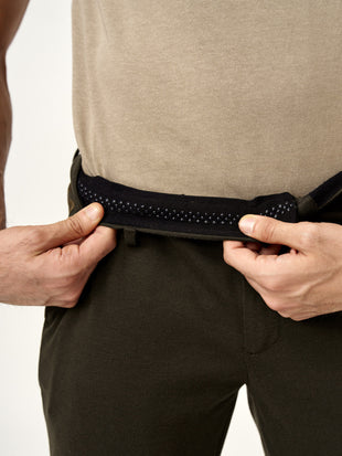 Tetsu Brown Power-Stretch Pants