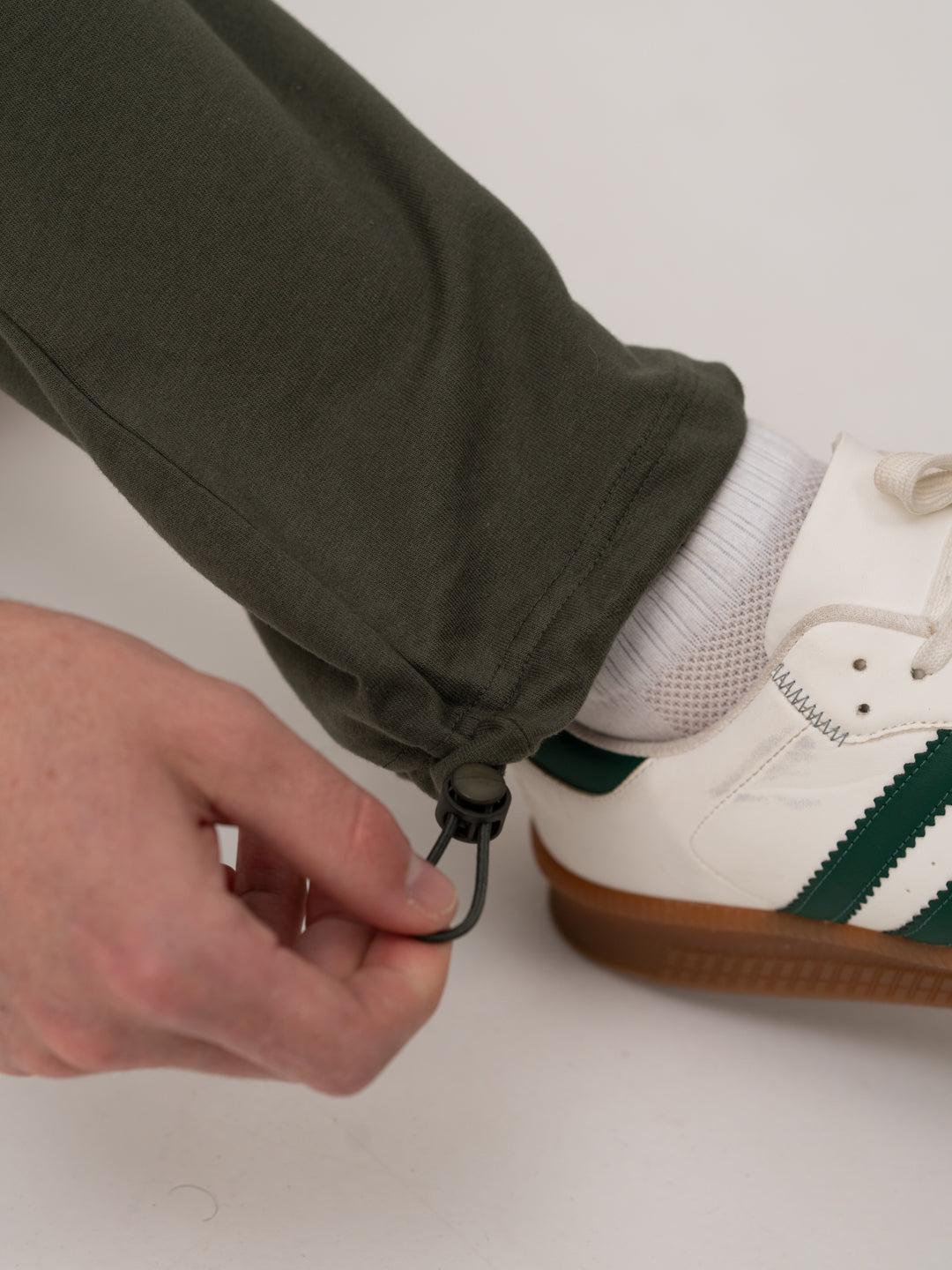 March Olive Relaxed Fit Cargo Sweatpants