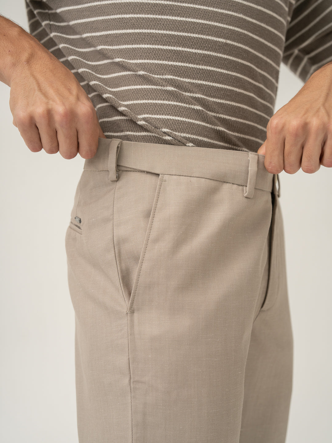 Stretch waistband close up of silica beige tropical wool linen pant at Pant Project