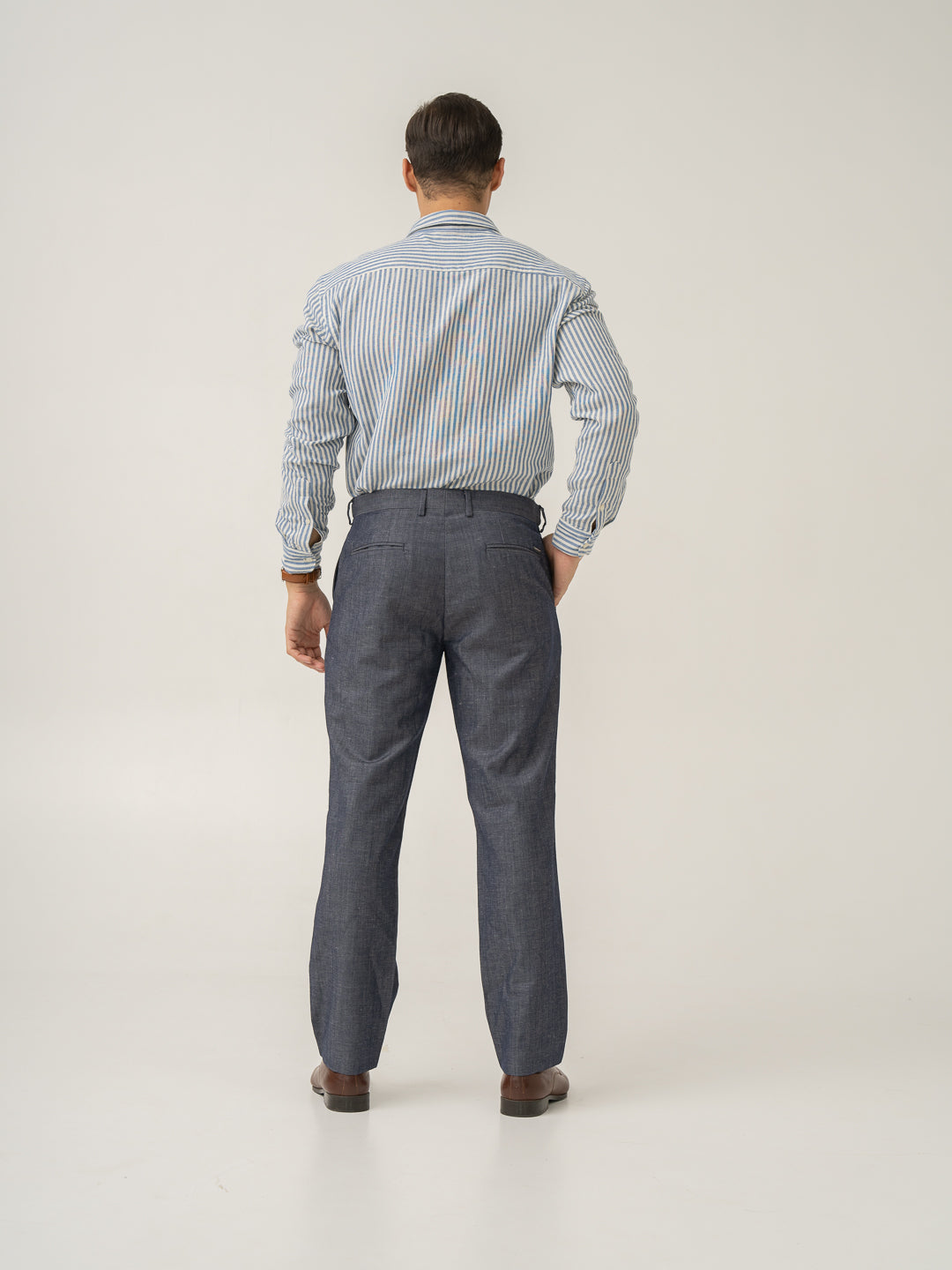 Side view of whistle blue tropical wool linen pant at Pant Project