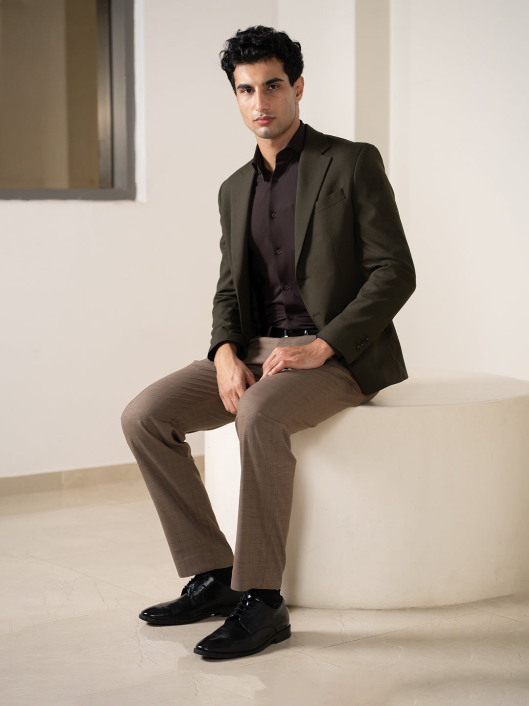 Beagle Khaki Houndstooth Relaxed Fit Stretch Formal Pants