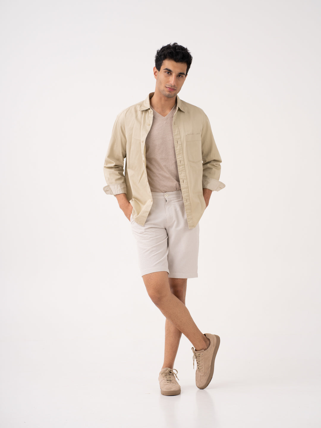 Terrain taupe stretchable trousers by pant project, highlighting the sleek design and comfortable fit