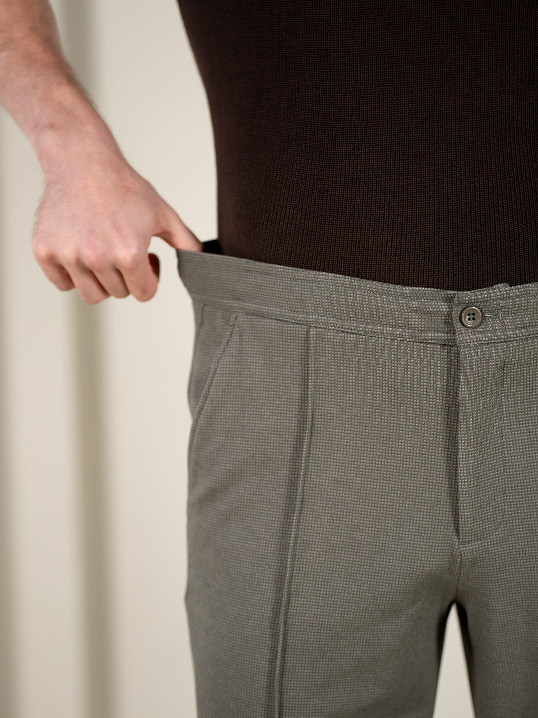 Viren Green Relaxed Fit Power-Stretch Korean Pintuck Pants
