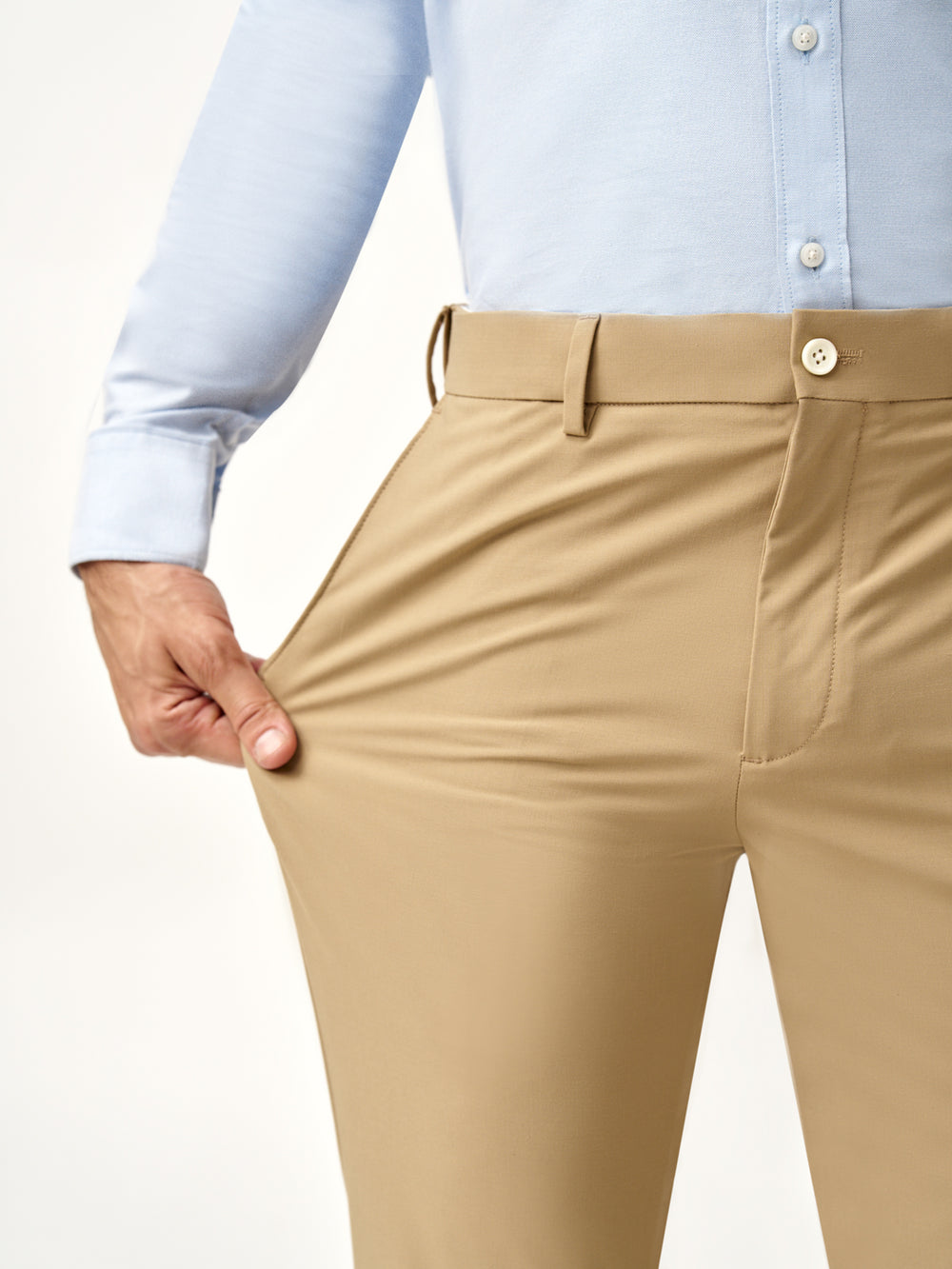 Pantalon porté - Vue élégante