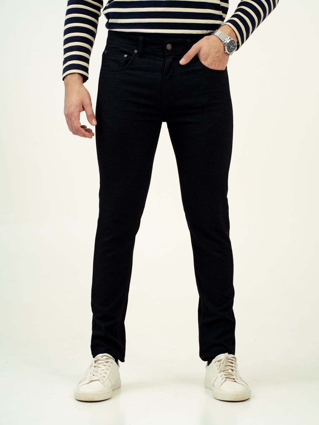 Back and Black Slim Fit Jeanos