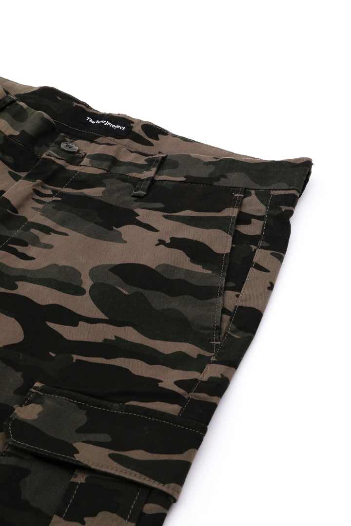 mens camouflage cargo shorts