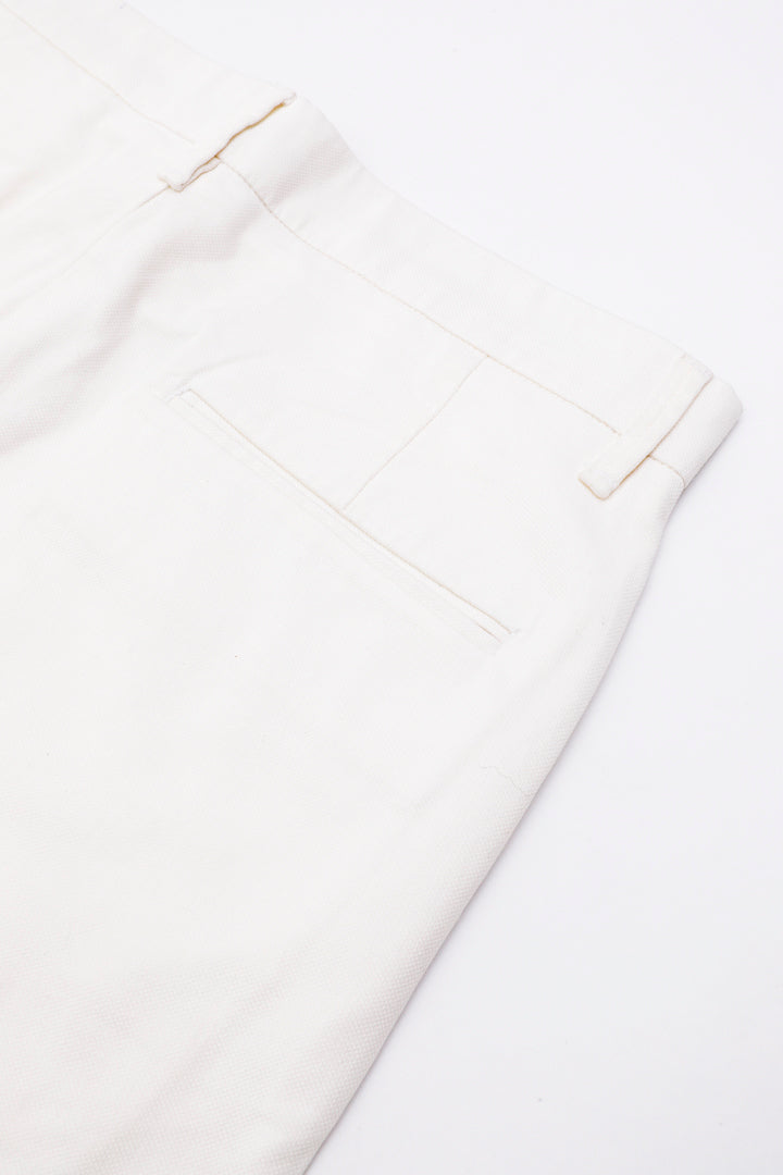 Chino shorts in white cotton fabric